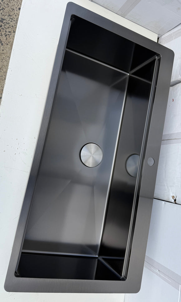 2026 Brushed stianless steel 304 single largest bowl kitchen sink hand made 1.5 mm with tap hole 1020 mm