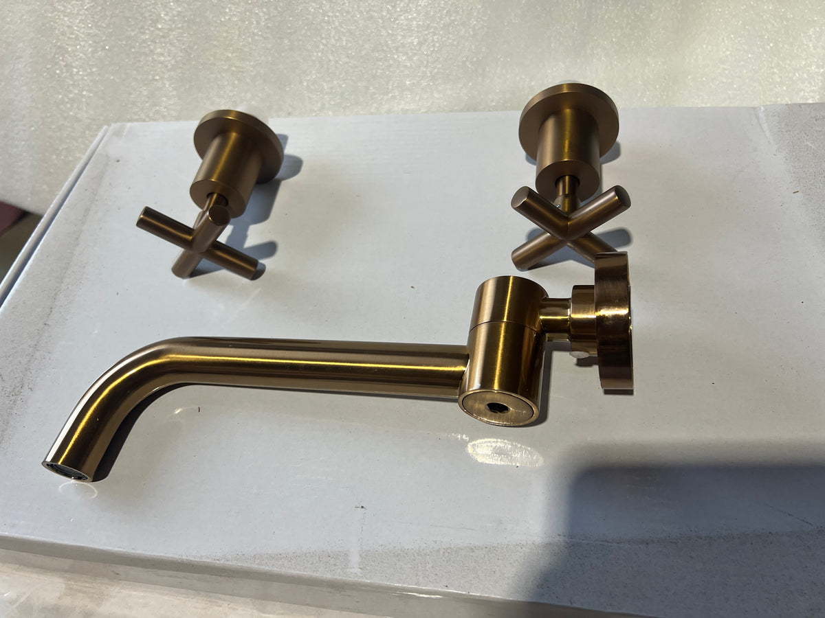 Brushed Copper 1/4 Turn Taps with 250mm Wall Mounted Swivel Spout | Ho ...