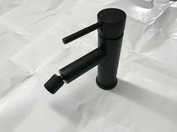 Round Matte Black Bidet Mixer Tap Faucet Adjustable Aerator bench top mount 2023